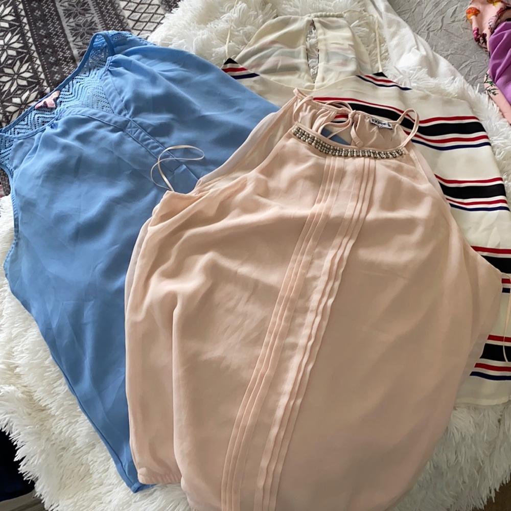 Bundle of 3 tanks